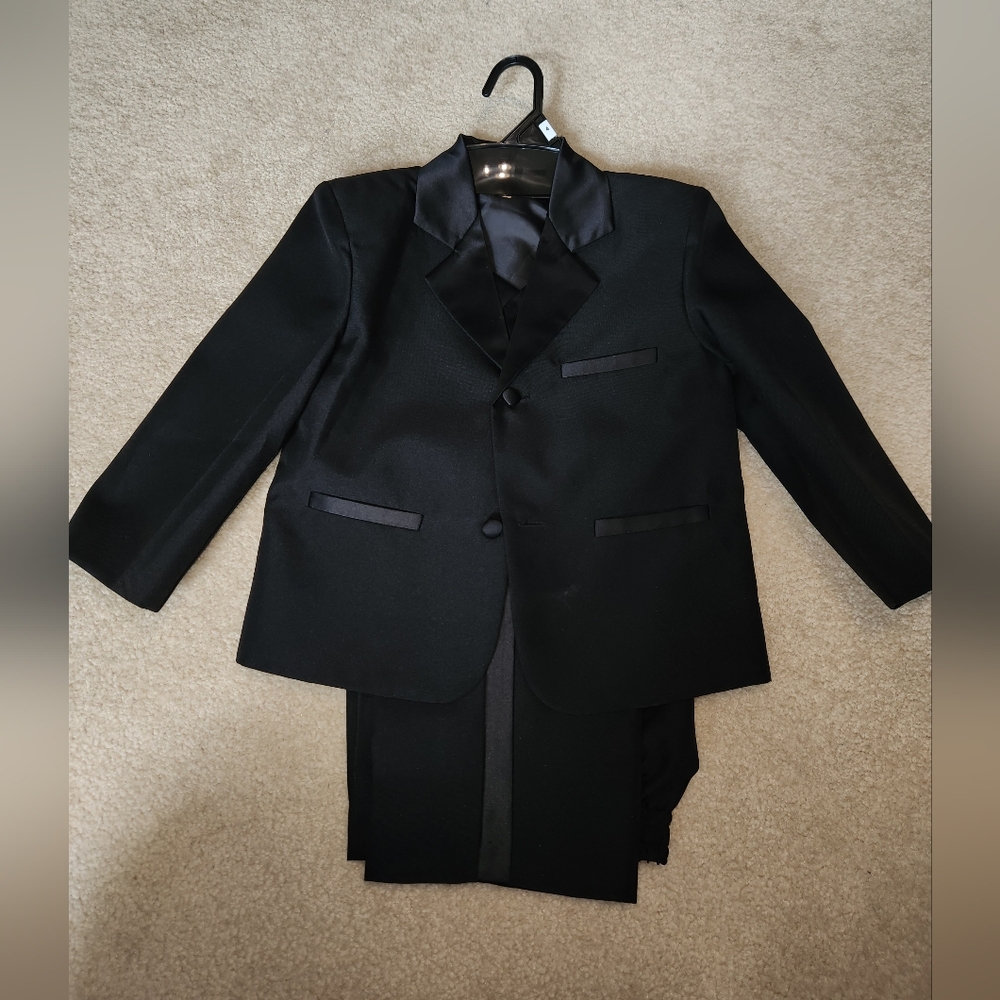 Toddler boys suit and dress shirts, black and white, size 4